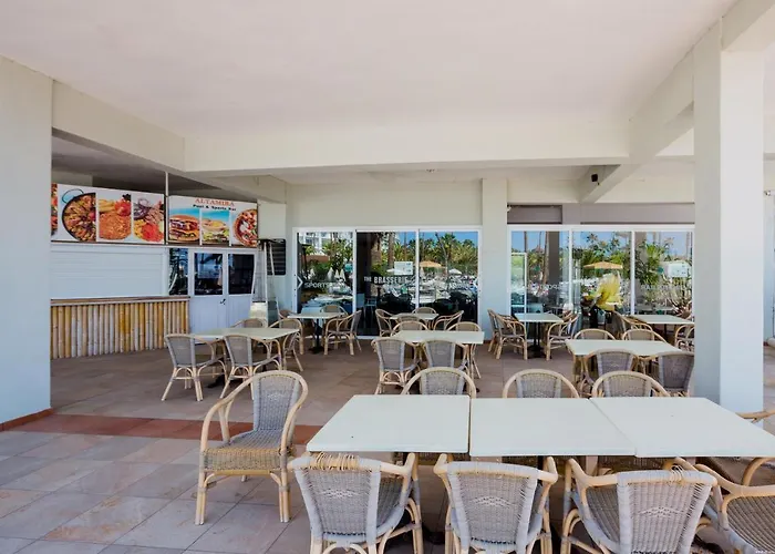 White Studio - La Caleta