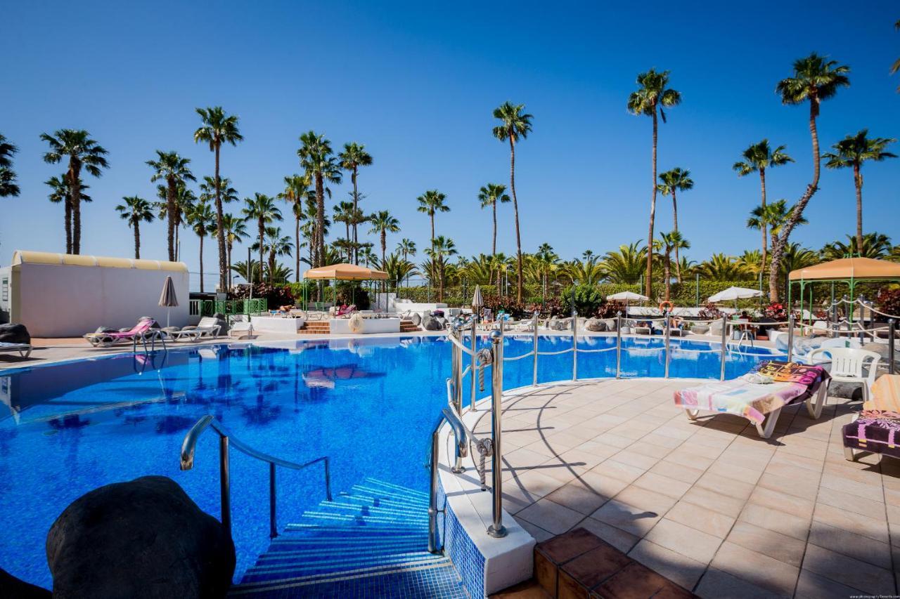 White - La Caleta Appartement